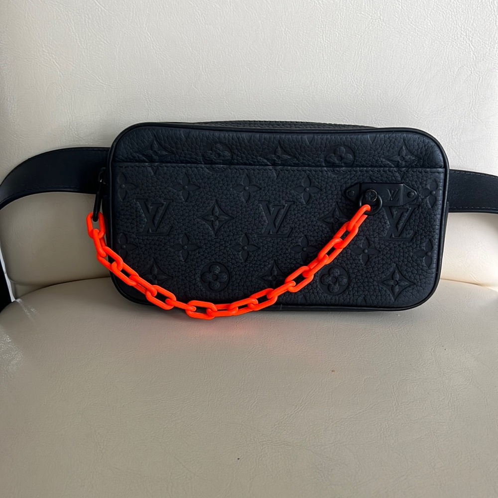 Louis Vuitton belt bag black leather, orange chain